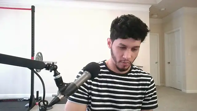 Snapshot of DamnKevin chatting on 17, 3, 2025 DamnKevin online show from 17, 3, 2025