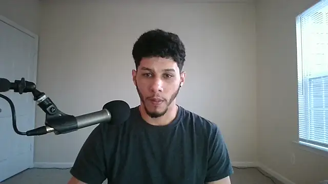 Snapshot of DamnKevin chatting on 21, 3, 2025 DamnKevin online show from 21, 3, 2025