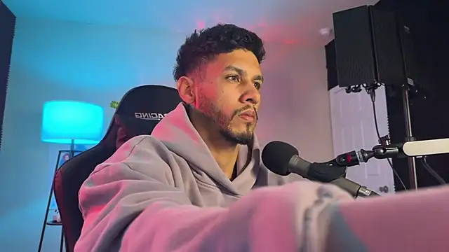 Snapshot of DamnKevin chatting on 17, 3, 2026 DamnKevin online show from 17, 3, 2026