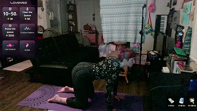  hellostormy  online show from 2, 3, 2025