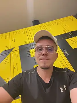 Snapshot of adam-rivera chatting on 20, 2, 2025 adam-rivera online show from 20, 2, 2025