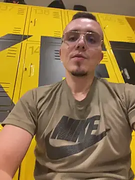 Snapshot of adam-rivera chatting on 14, 3, 2025 adam-rivera online show from 14, 3, 2025