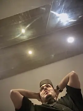 Snapshot of adam-rivera chatting on 14, 9, 2025 adam-rivera online show from 14, 9, 2025