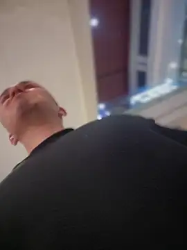 Snapshot of adam-rivera chatting on 9, 10, 2025 adam-rivera online show from 9, 10, 2025