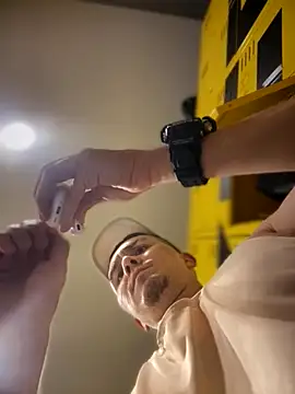 Snapshot of adam-rivera chatting on 15, 10, 2025 adam-rivera online show from 15, 10, 2025