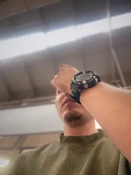 Snapshot of adam-rivera chatting on 17, 10, 2025 adam-rivera online show from 17, 10, 2025