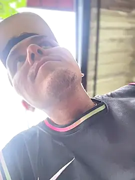 Snapshot of adam-rivera chatting on 5, 11, 2025 adam-rivera online show from 5, 11, 2025