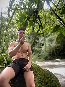 Snapshot of adam-rivera chatting on 17, 11, 2025 adam-rivera online show from 17, 11, 2025