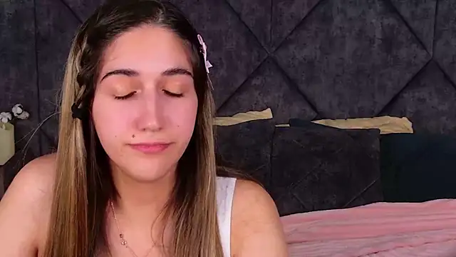 Teresa Stane online show from 17, 11, 2025