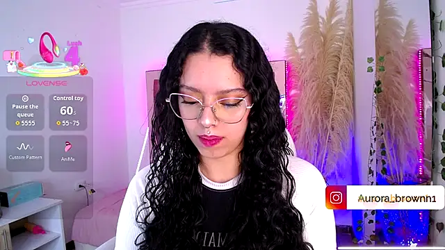 Snapshot of Aurora_Brownn chatting on 21, 10, 2025 Aurora Brownn online show from 21, 10, 2025