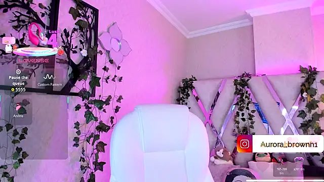 Aurora Brownn online show from 27, 11, 2025