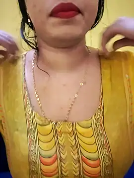 Snapshot of Haniya-143 chatting on 10, 10, 2025 Haniya-143 online show from 10, 10, 2025