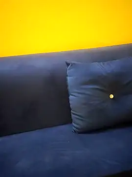 Snapshot of Haniya-143 chatting on 11, 10, 2025 Haniya-143 online show from 11, 10, 2025