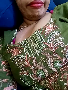 Snapshot of Haniya-143 chatting on 22, 11, 2025 Haniya-143 online show from 22, 11, 2025