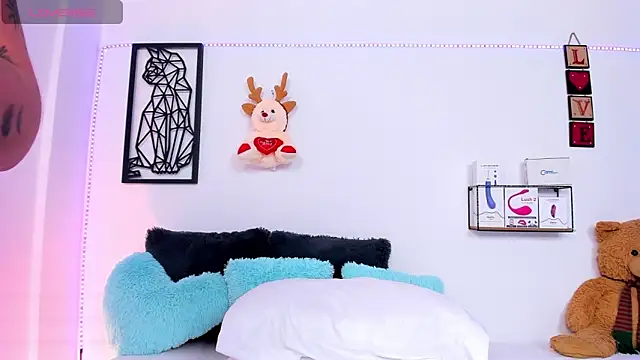 Mari Sweett online show from 28, 12, 2024