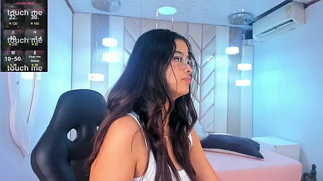 Ariana Pierce online show from 24, 12, 2024