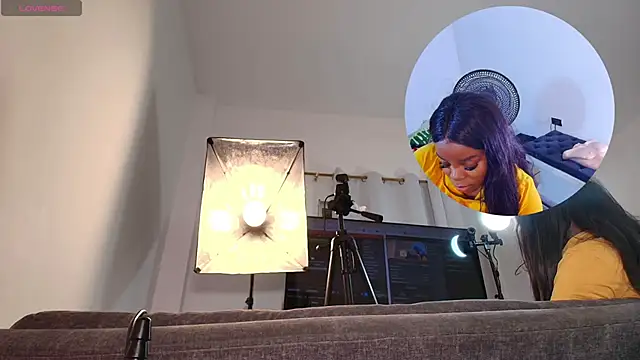 Snapshot of mia-brit chatting on 19, 2, 2026 mia-brit online show from 19, 2, 2026