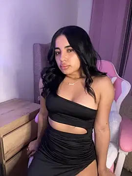 Emily-14 online show from 25, 11, 2025