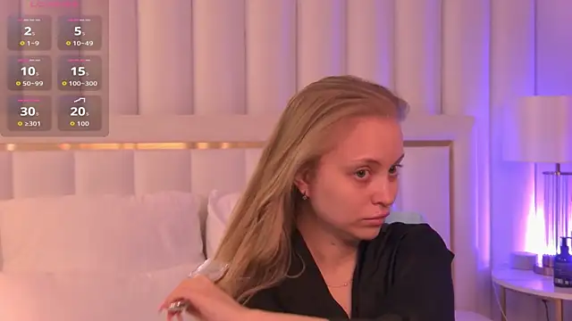 Snapshot of DorisHell chatting on 24, 9, 2025 DorisHell online show from 24, 9, 2025