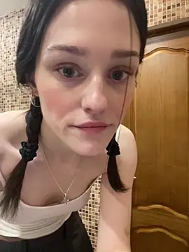 Snapshot of Mia_Mia_M chatting on 25, 3, 2026 Mia Mia M online show from 25, 3, 2026