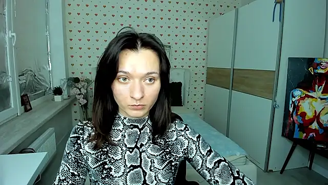 Snapshot of Julia_Kuper chatting on 11, 12, 2024 Julia Kuper online show from 11, 12, 2024