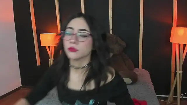 Snapshot of vampy_dolll chatting on 3, 1, 2025 vampy dolll online show from 3, 1, 2025