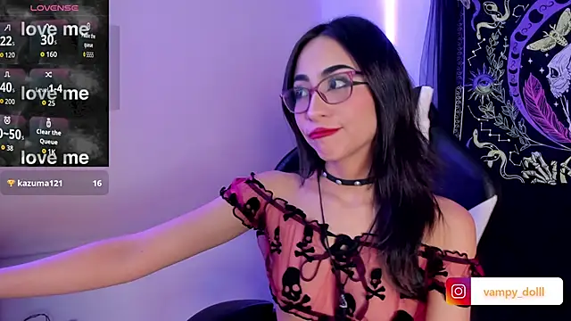 Snapshot of vampy_dolll chatting on 10, 10, 2025 vampy dolll online show from 10, 10, 2025