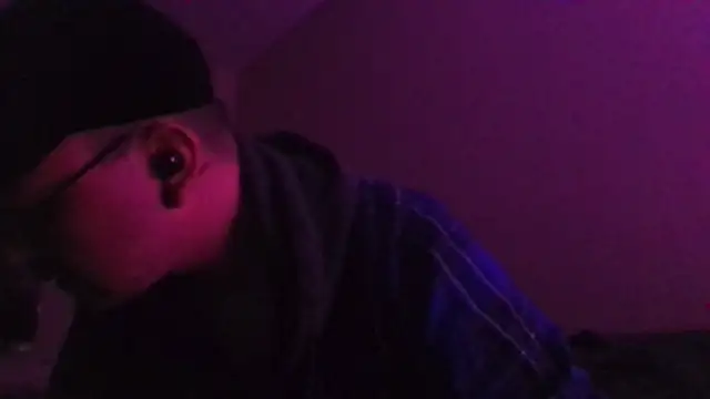 Snapshot of cmichaelxxx chatting on 18, 12, 2024 cmichaelxxx online show from 18, 12, 2024