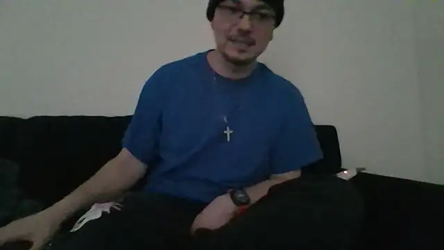 Snapshot of cmichaelxxx chatting on 5, 1, 2025 cmichaelxxx online show from 5, 1, 2025