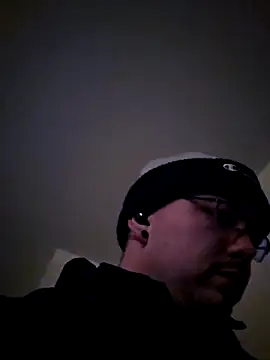 Snapshot of cmichaelxxx chatting on 6, 1, 2025 cmichaelxxx online show from 6, 1, 2025