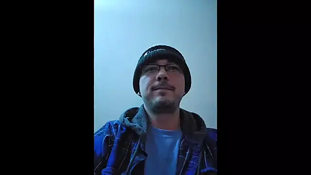 Snapshot of cmichaelxxx chatting on 8, 1, 2025 cmichaelxxx online show from 8, 1, 2025