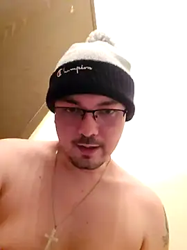 Snapshot of cmichaelxxx chatting on 8, 1, 2025 cmichaelxxx online show from 8, 1, 2025