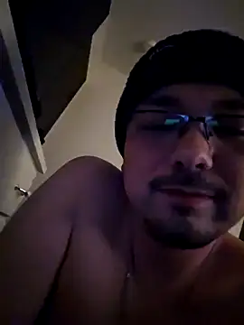 Snapshot of cmichaelxxx chatting on 9, 1, 2025 cmichaelxxx online show from 9, 1, 2025