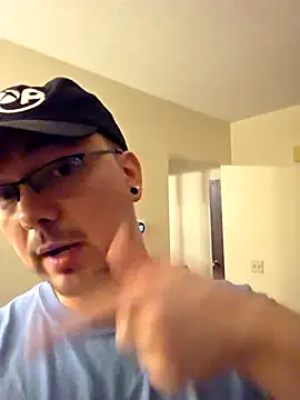 Snapshot of cmichaelxxx chatting on 21, 3, 2025 cmichaelxxx online show from 21, 3, 2025