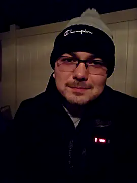 Snapshot of cmichaelxxx chatting on 22, 3, 2025 cmichaelxxx online show from 22, 3, 2025