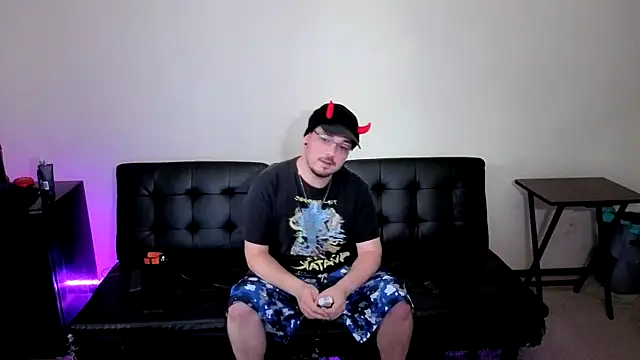 Snapshot of cmichaelxxx chatting on 23, 9, 2025 cmichaelxxx online show from 23, 9, 2025