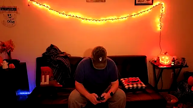 Snapshot of cmichaelxxx chatting on 24, 10, 2025 cmichaelxxx online show from 24, 10, 2025