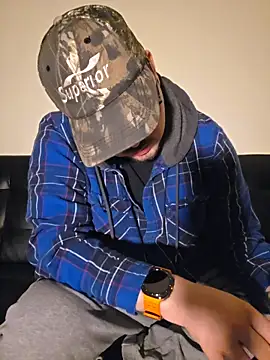 Snapshot of cmichaelxxx chatting on 16, 11, 2025 cmichaelxxx online show from 16, 11, 2025