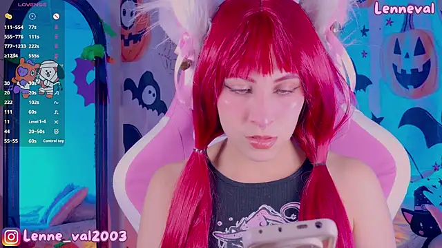 Snapshot of Lenneval1 chatting on 17, 10, 2025 Lenneval1 online show from 17, 10, 2025