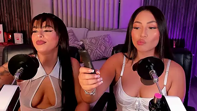 Snapshot of Lillyortiz chatting on 26, 11, 2025 Lillyortiz online show from 26, 11, 2025