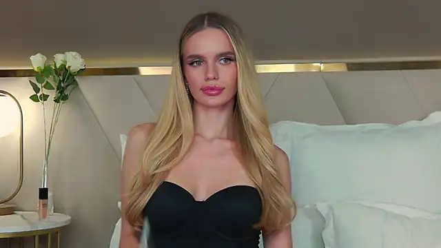 KristinaMaers online show from 1, 12, 2025