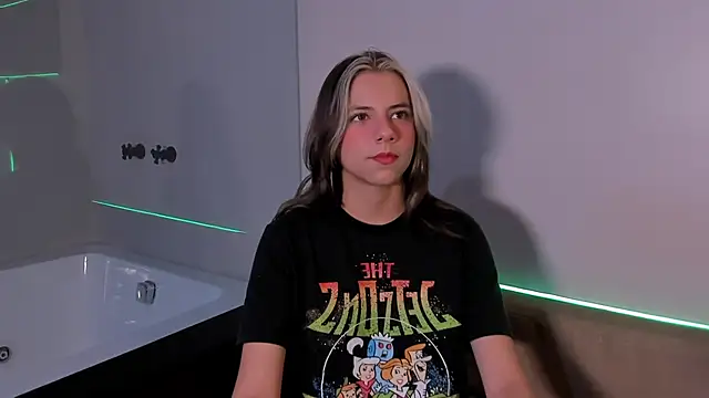 Snapshot of ArtemisaBlake chatting on 18, 12, 2024 ArtemisaBlake online show from 18, 12, 2024