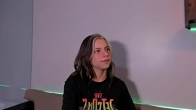 Snapshot of ArtemisaBlake chatting on 19, 12, 2024 ArtemisaBlake online show from 19, 12, 2024