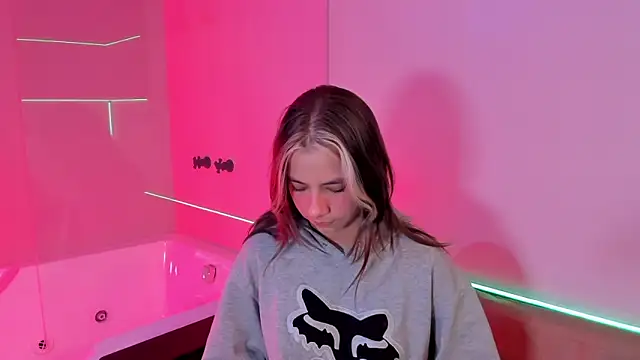 Snapshot of ArtemisaBlake chatting on 20, 12, 2024 ArtemisaBlake online show from 20, 12, 2024