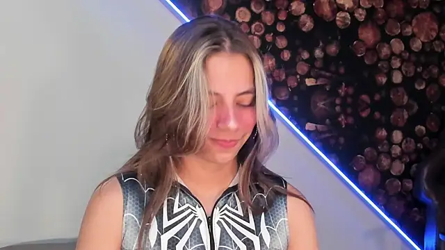 Snapshot of ArtemisaBlake chatting on 4, 3, 2025 ArtemisaBlake online show from 4, 3, 2025