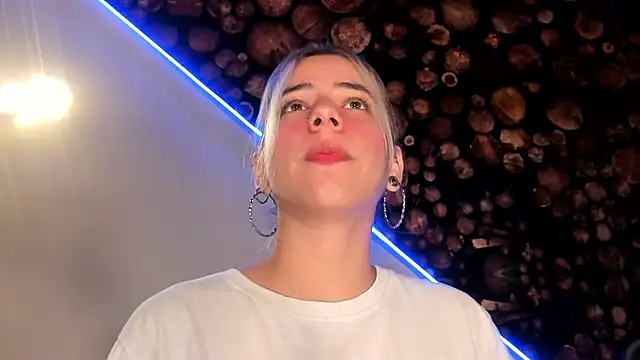 Snapshot of ArtemisaBlake chatting on 11, 3, 2025 ArtemisaBlake online show from 11, 3, 2025