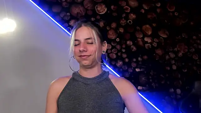 Snapshot of ArtemisaBlake chatting on 14, 3, 2025 ArtemisaBlake online show from 14, 3, 2025