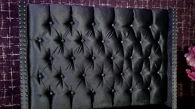 Snapshot of ArtemisaBlake chatting on 9, 10, 2025 ArtemisaBlake online show from 9, 10, 2025