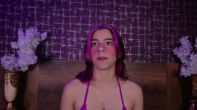 Snapshot of ArtemisaBlake chatting on 18, 11, 2025 ArtemisaBlake online show from 18, 11, 2025