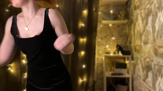 LaurenRossss online show from 17, 12, 2024